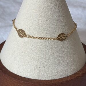NEW Delicate Leaf 10” Anklet 18k Gold Filled